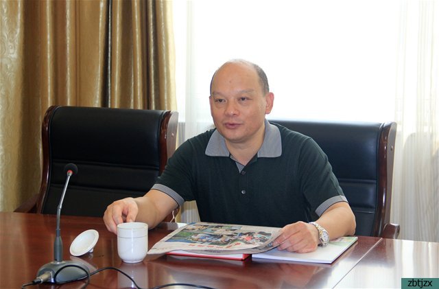 市教育局黨委書記、局長于軍到我校調(diào)研走訪