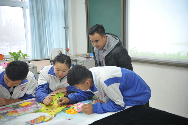 澳美英語學校溫暖送特校