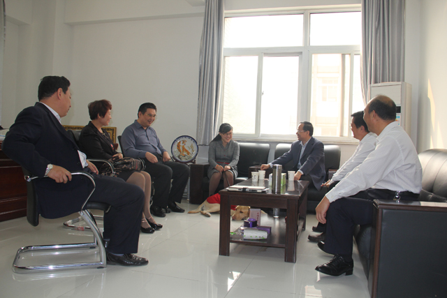 淄博市慶祝第32個(gè)“國(guó)際盲人節(jié)”座談會(huì)在我校召開