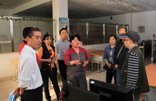 開(kāi)展“同課異構(gòu)”活動(dòng) 搭建兩校教研新平臺(tái)