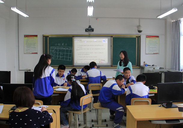 開(kāi)展“同課異構(gòu)”活動(dòng) 搭建兩校教研新平臺(tái)