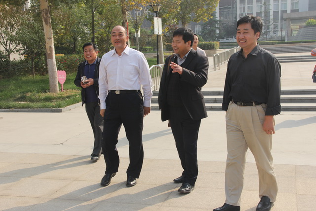 安徽亳州特殊教育中心領導老師到我校參觀交流。