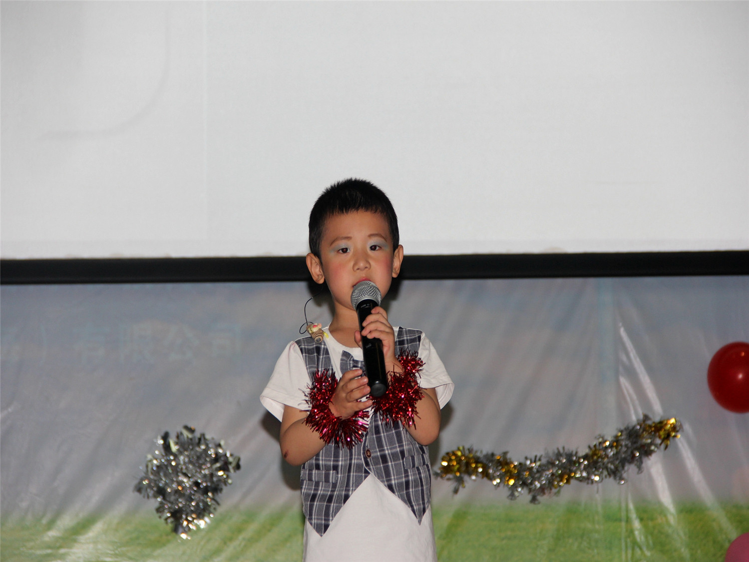 市特教中心開展“歡樂童年 放飛夢(mèng)想” 慶“六一”文藝匯演活動(dòng)