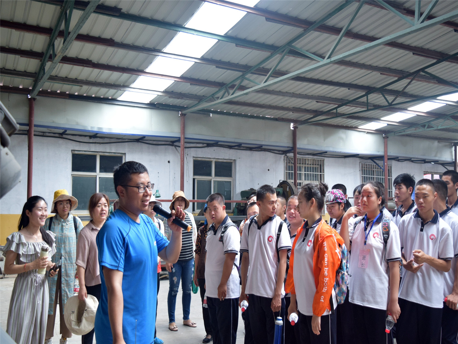 市特教中心“學生學農(nóng)基地”揭牌儀式在響水涯舉行