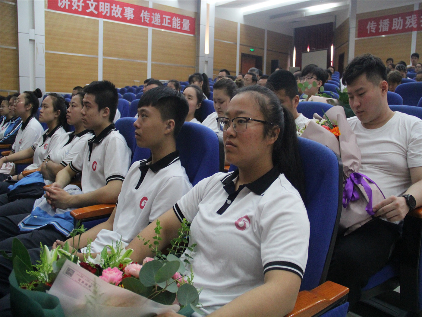 承載希望 揚(yáng)帆起航