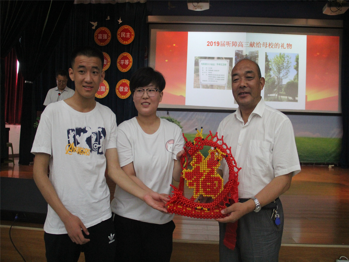 承載希望 揚(yáng)帆起航