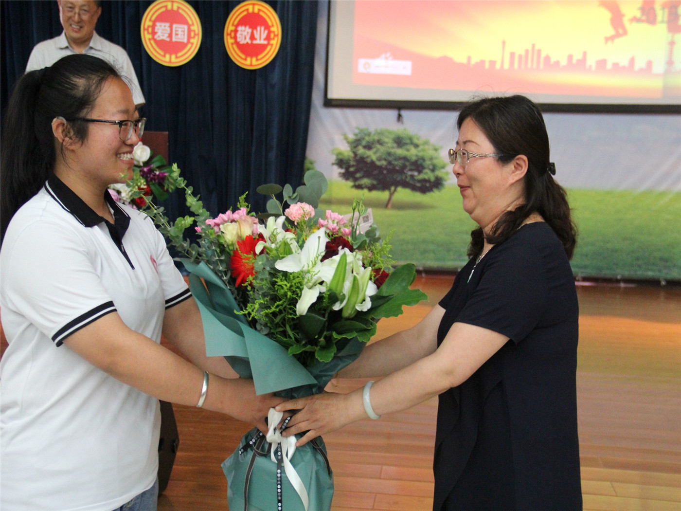 承載希望 揚(yáng)帆起航