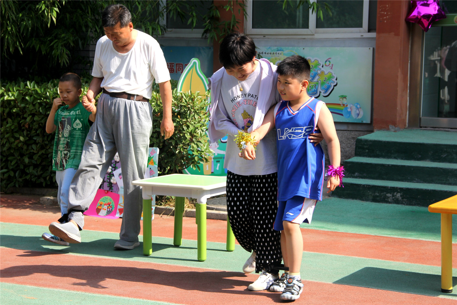 市特教中心開展“暢享運(yùn)動、活力無限”慶“六一”親子運(yùn)動活動