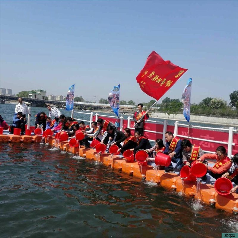賈益芹參加“生態(tài)淄博建設(shè) 勞模在行動(dòng)”綠色環(huán)?；顒?dòng)