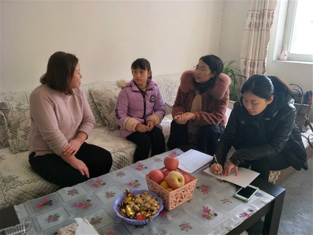 精準資助 關愛成長---學校舉行貧困生家訪活動