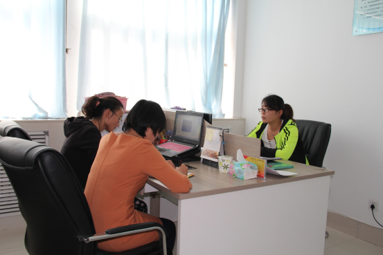 我校落實三項措施吹響“師資培訓”號角