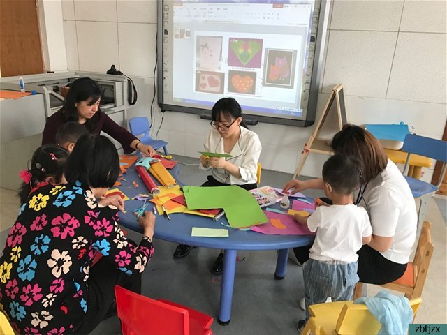感恩母愛(ài)，你我同行