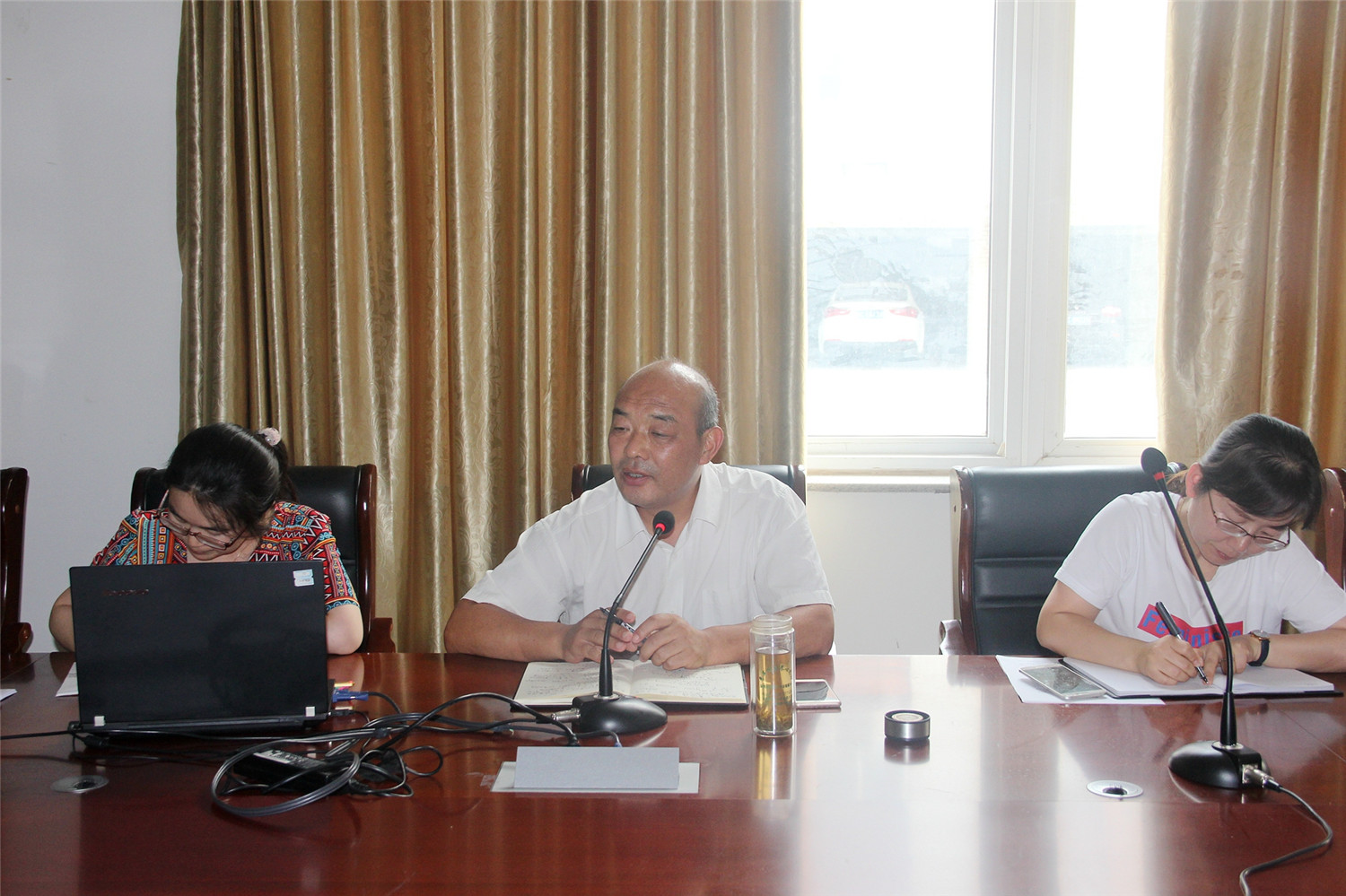 市特教中心組織“家校攜手 共促成長(zhǎng)”期末家長(zhǎng)會(huì)