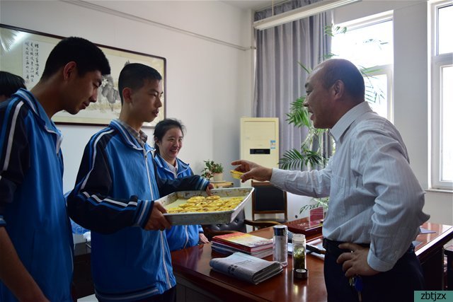 有你，我們不孤獨  ——市特教中心舉行第11個世界自閉癥日系列活動