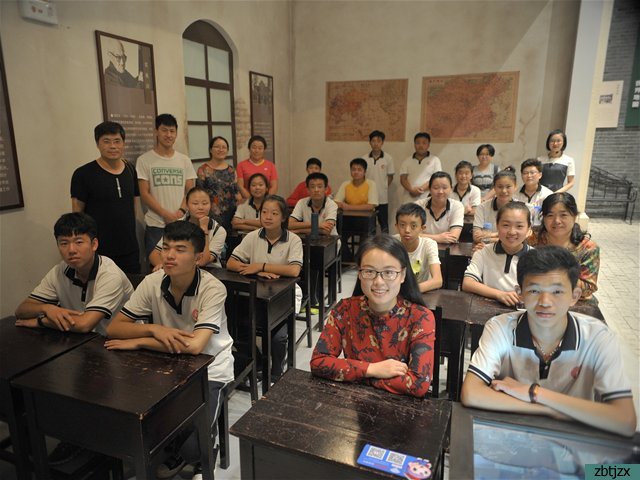 汲取傳統(tǒng)文化營(yíng)養(yǎng) 學(xué)習(xí)待人接物禮儀